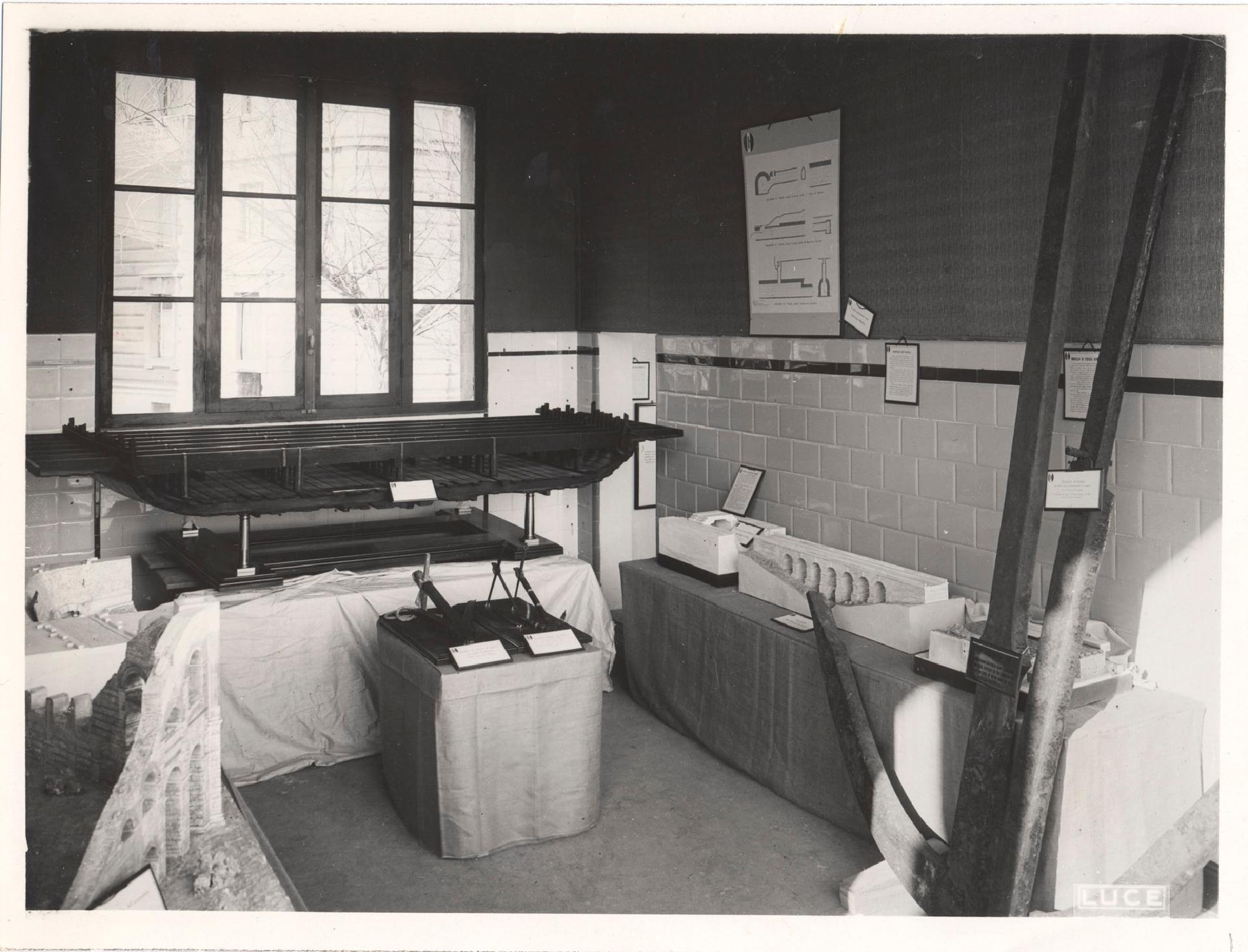 Hall of the imperial Roman ships of Lake Nemi, 1933 - CC BY-SA Museo Nazionale della Scienza e della Tecnologia Leonardo da Vinci di Milano