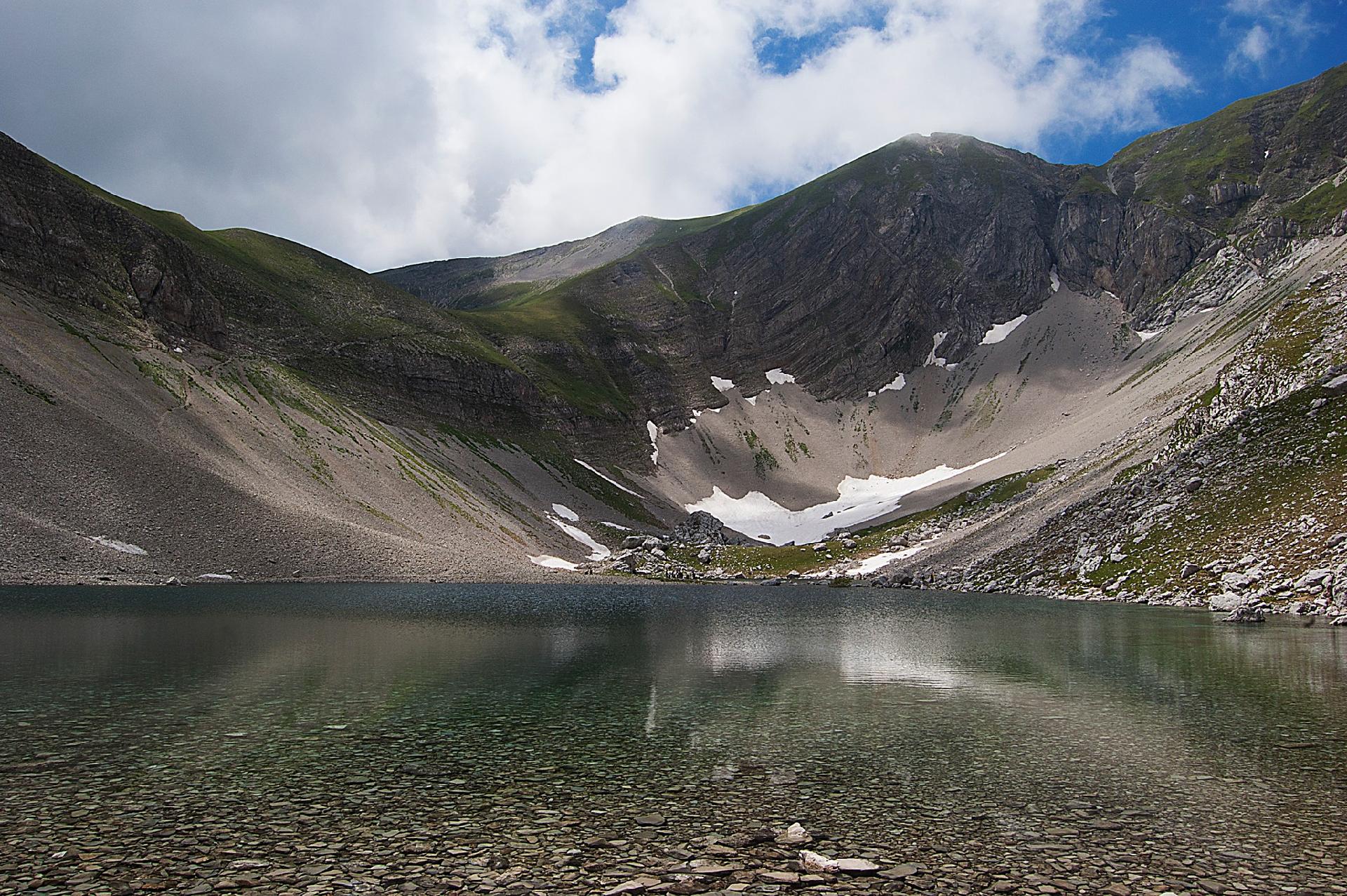 National Park of the Sibillini mountains - Pilato lake. Mirror of water of glacial origin located at 1941 meters of height in the municipality of Montemonaco. It houses a small crustacean called Chirocefalo del Marchesoni - Simone Agostinelli
