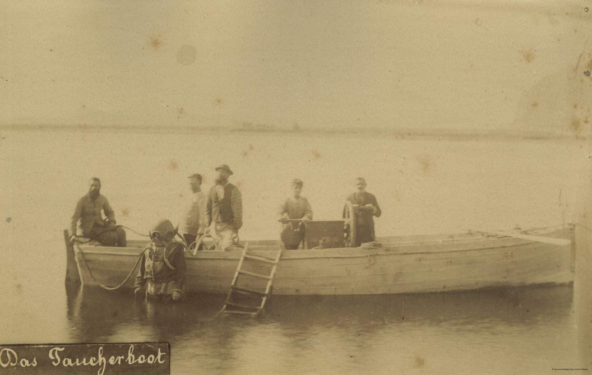 Anton Dohrn together with researchers and the diver - Stazione zoologica Anton Dohrn di Napoli
