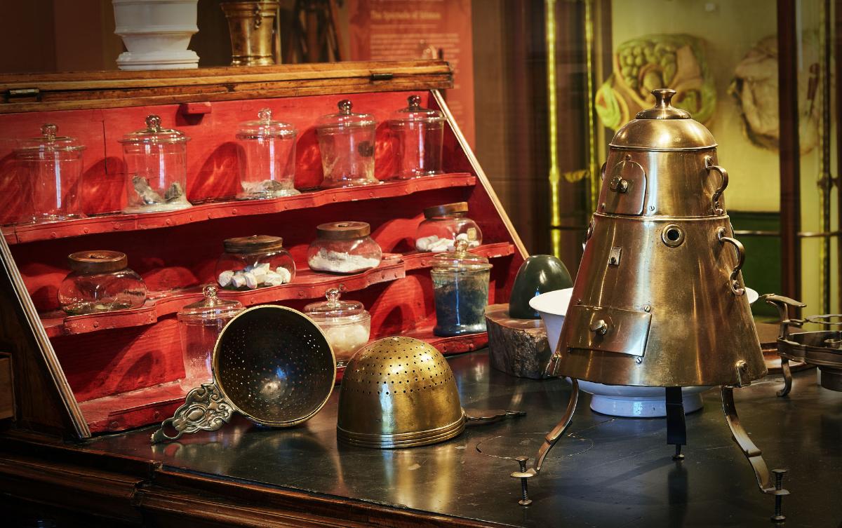 Detail of Peter Leopold of Lorraine's chemistry cabinet, on display in the room devoted to the Lorraine collections - CC BY-SA Museo Galileo
